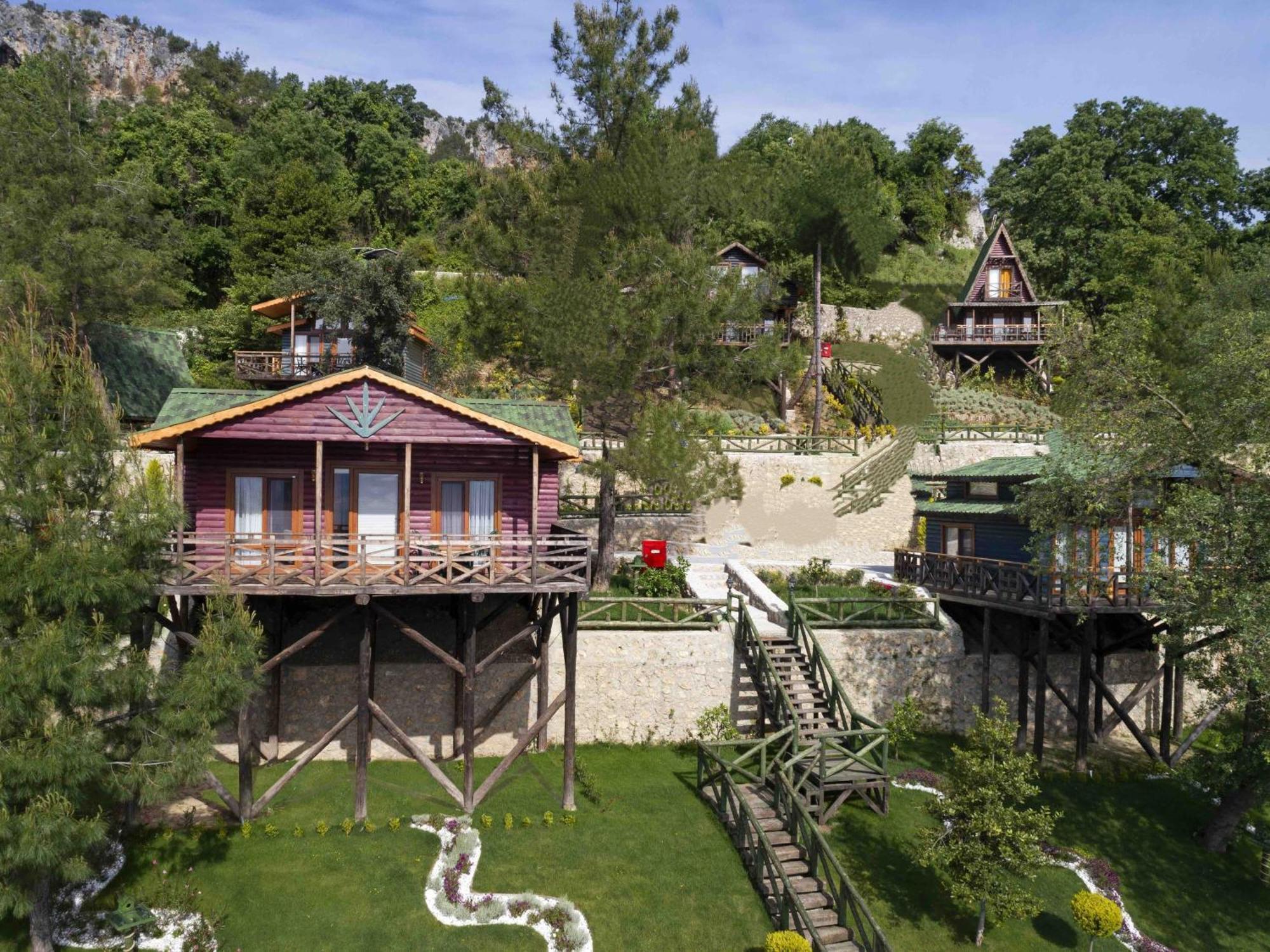 Hotel Botanik Goel Evleri Bucak Esterno foto