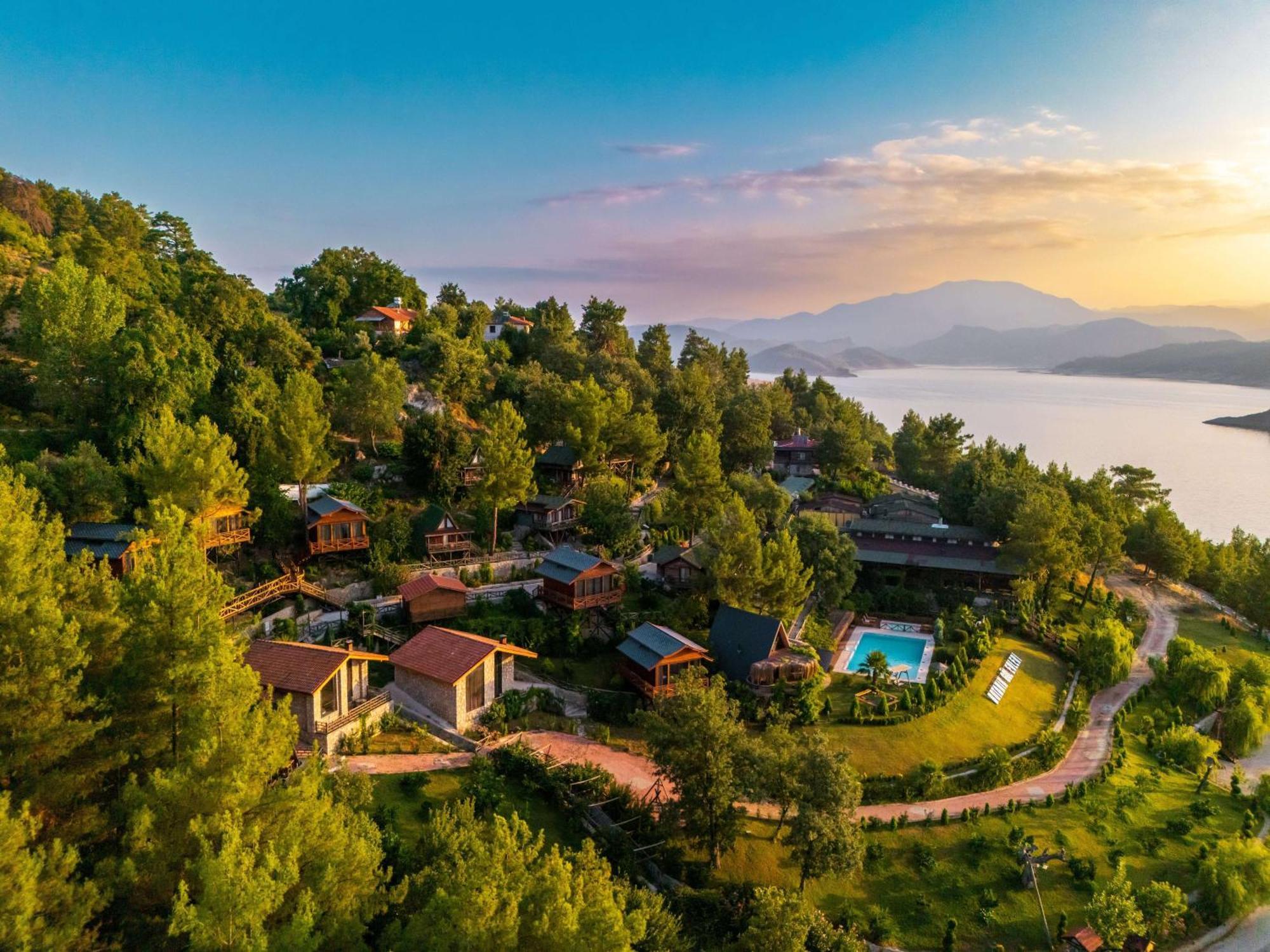 Hotel Botanik Goel Evleri Bucak Esterno foto